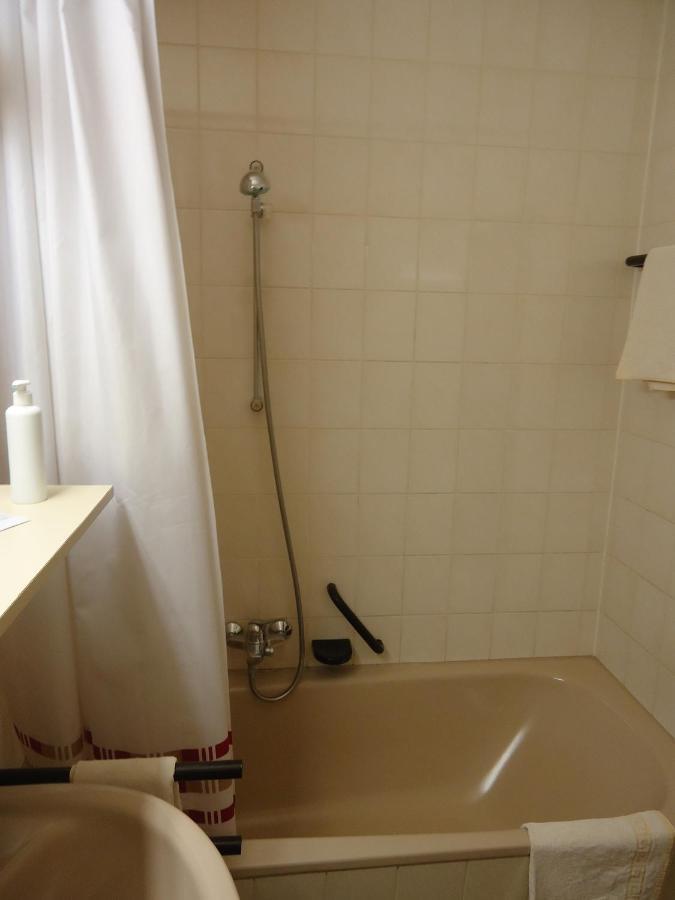 Enjoyhotel Garni Korntal Stuttgart B&B Parkplatz Sprinter Exteriér fotografie